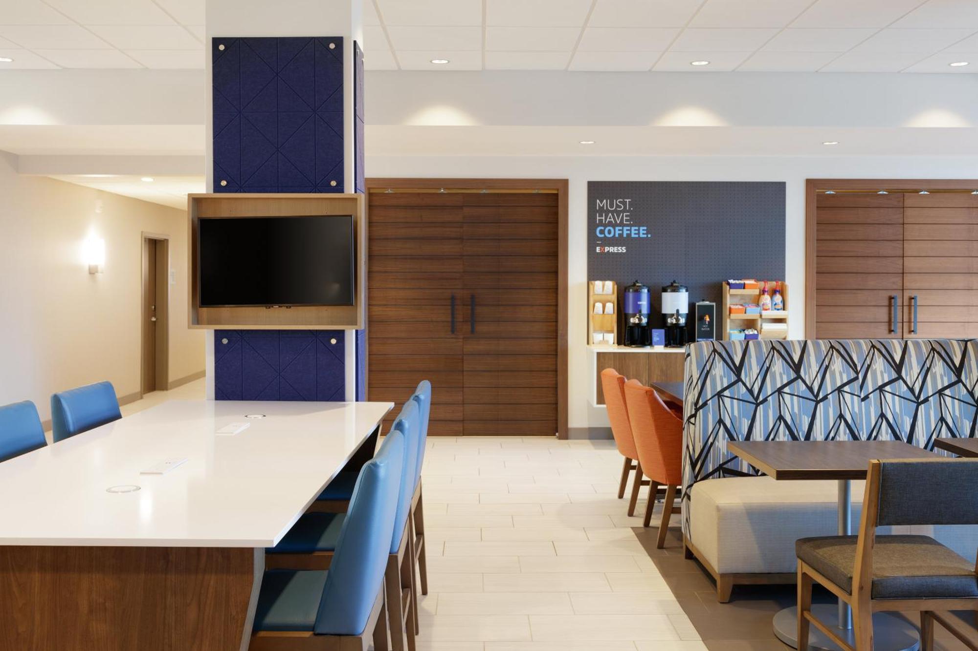 Holiday Inn Express Hotel & Suites Terre Haute By Ihg Εξωτερικό φωτογραφία