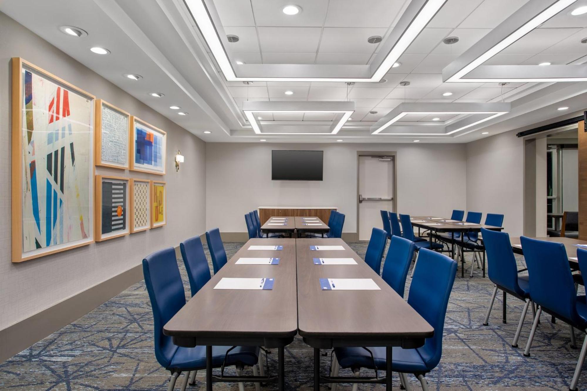 Holiday Inn Express Hotel & Suites Terre Haute By Ihg Εξωτερικό φωτογραφία