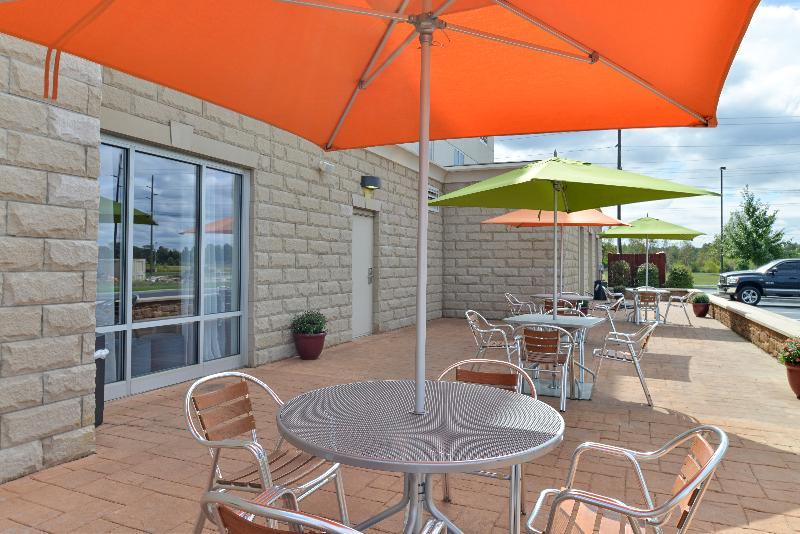 Holiday Inn Express Hotel & Suites Terre Haute By Ihg Εξωτερικό φωτογραφία